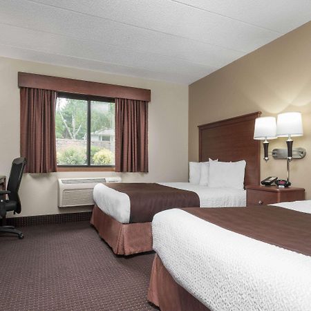 Americinn By Wyndham Lake City Kültér fotó
